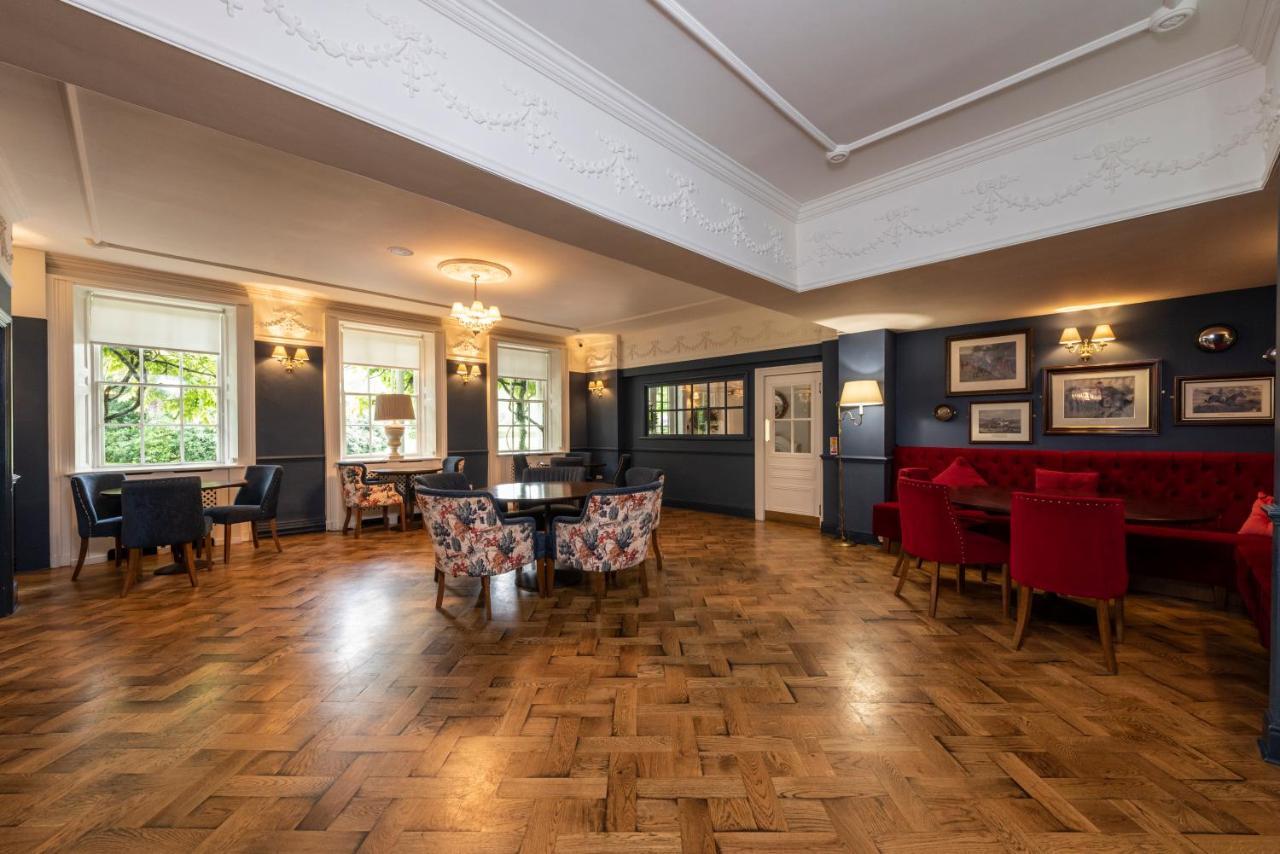 Statham Lodge Hotel Уоррингтон Экстерьер фото