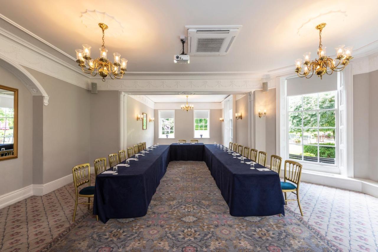 Statham Lodge Hotel Уоррингтон Экстерьер фото