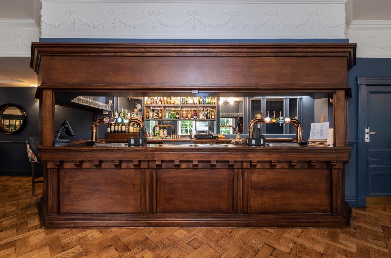 Statham Lodge Hotel Уоррингтон Экстерьер фото
